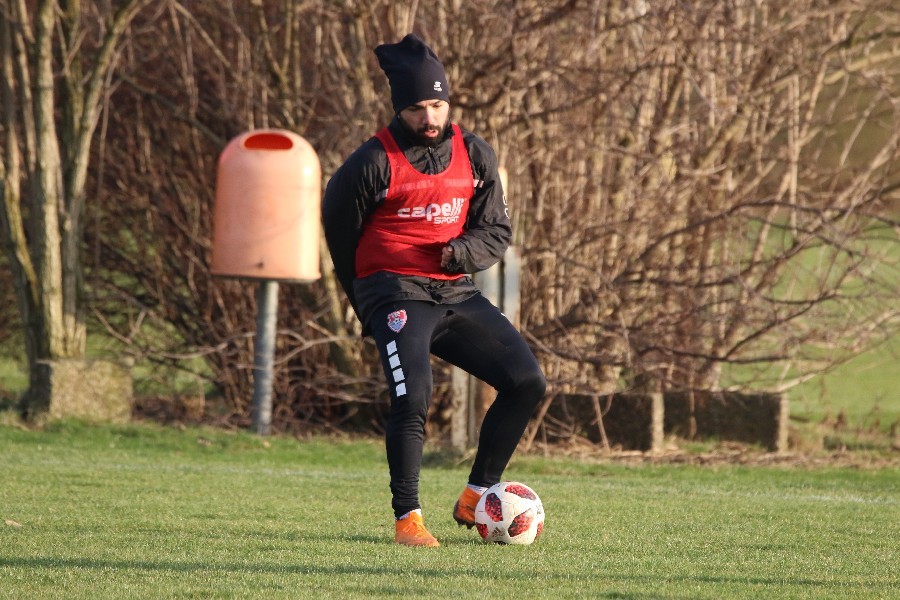 Training KFC Uerdingen 12.02.2019_44