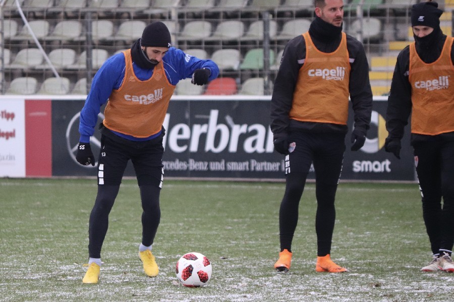 Training KFC Uerdingen 16.12.2018_24