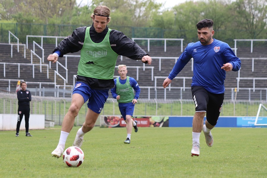 Training KFC Uerdingen 17.04.2019_26