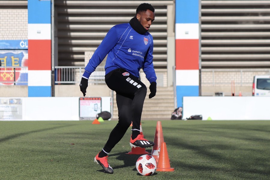 Training KFC Uerdingen 19.01.2019_12