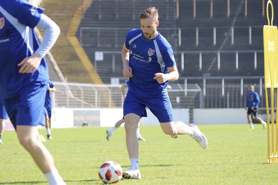 Training KFC Uerdingen 20.04.2019_15