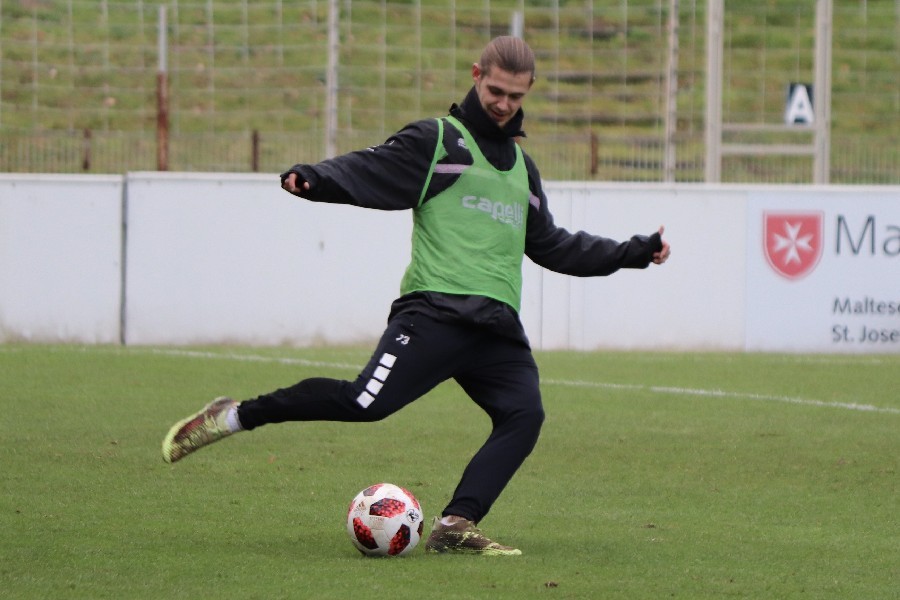 Training KFC Uerdingen 22.12.2018_10