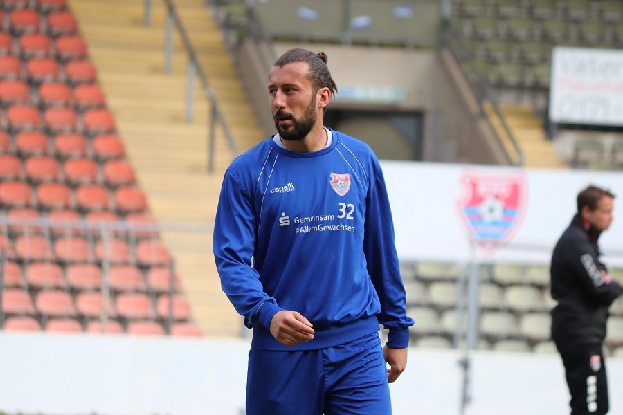 Training KFC Uerdingen 24.04.2019_17