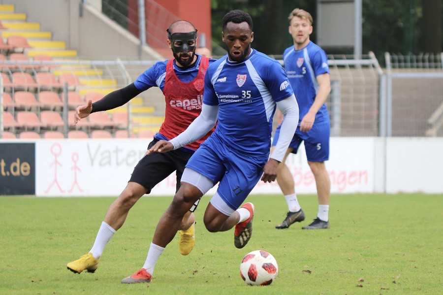 Training KFC Uerdingen 24.04.2019_32