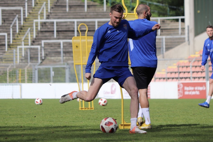 Training KFC Uerdingen 24.04.2019_37