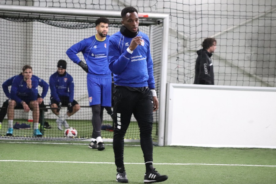 Training KFC Uerdingen 26.01.2019_12