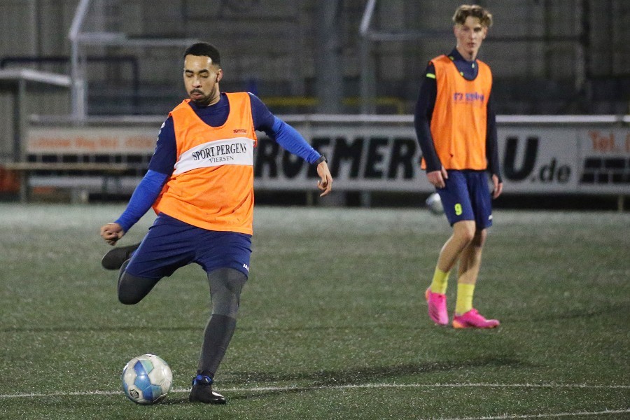 Training SC Union Nettetal U23 (09.03.2022)_14