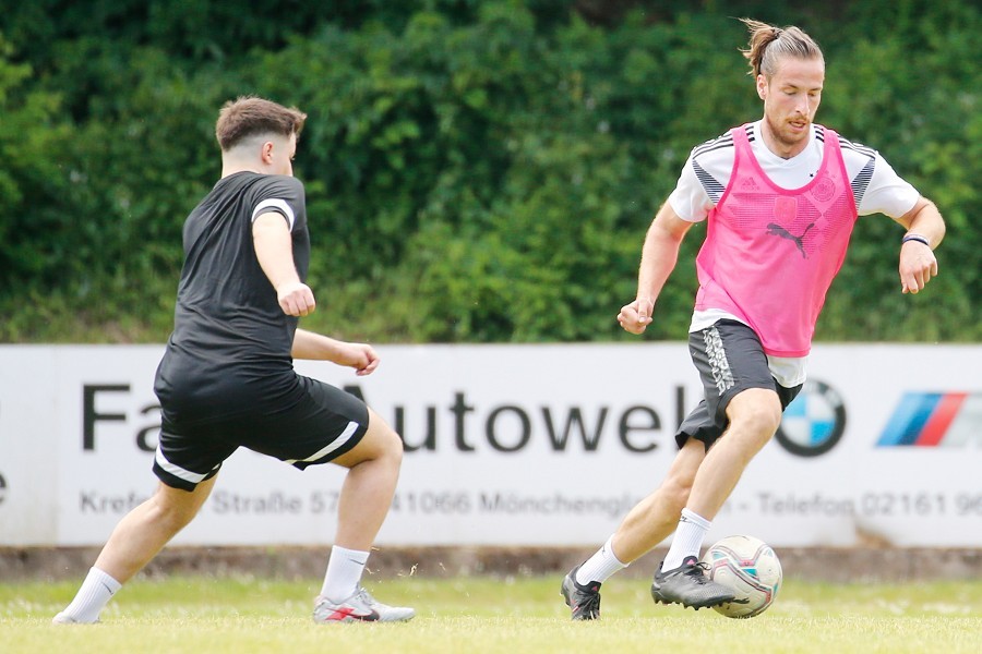 Trainingsauftakt 1. FC Mönchengladbach (20.06.2021)_9