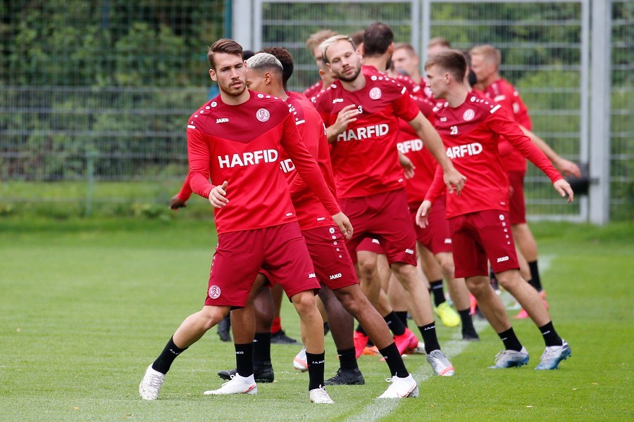 Trainingsauftakt RW Essen (16.07.2020)_15