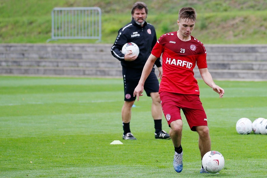 Trainingsauftakt RW Essen (16.07.2020)_28