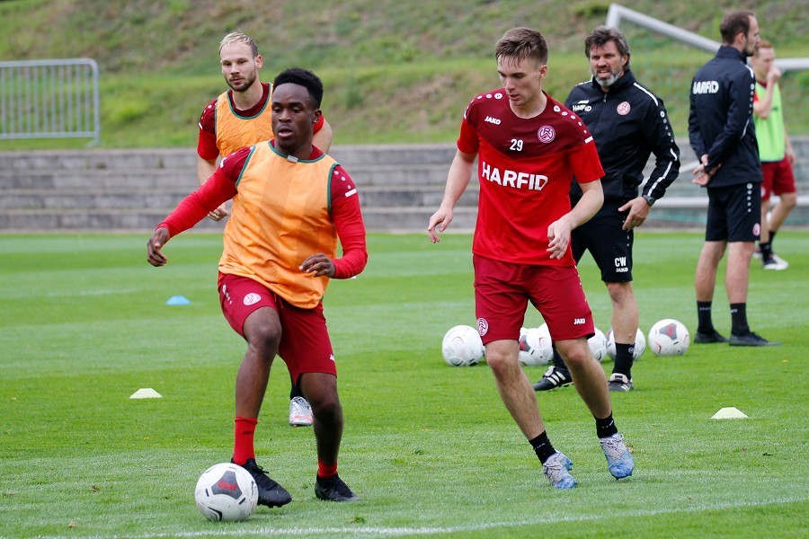 Trainingsauftakt RW Essen (16.07.2020)_29