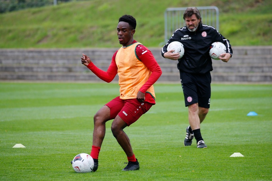 Trainingsauftakt RW Essen (16.07.2020)_31