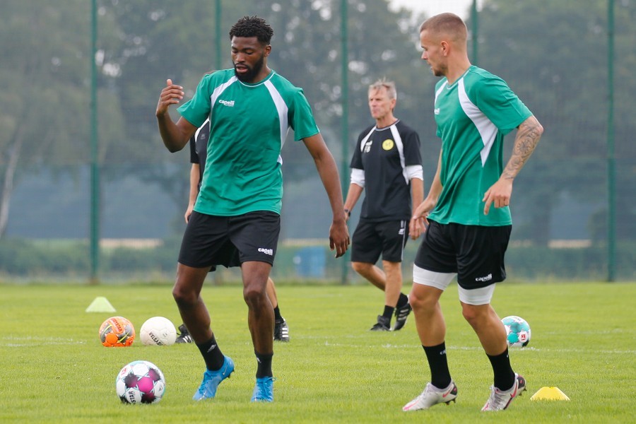 Trainingsauftakt SV Straelen (04.07.2021)_22
