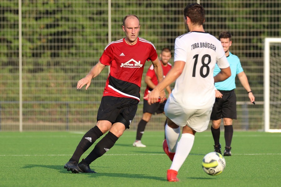TuRa Brüggen- DJK/VfL Giesenkirchen (2019/20)_33