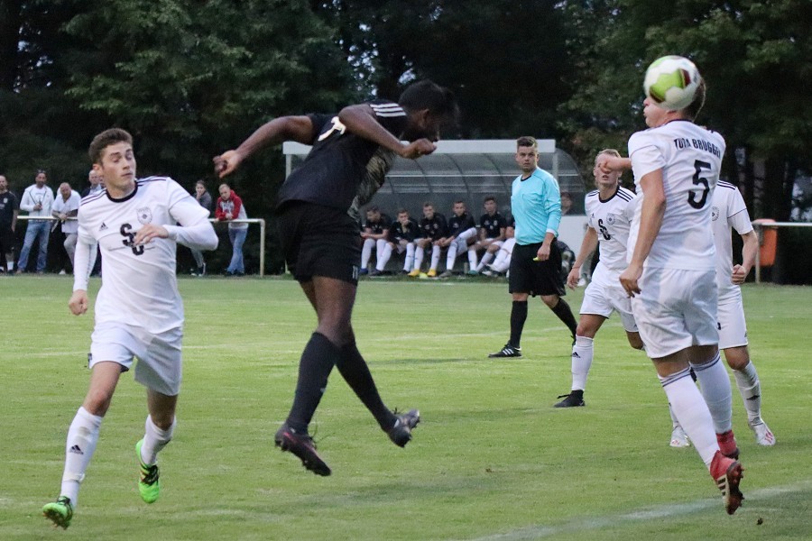 TuRa Brüggen- SV Vorst (2019/20)_18