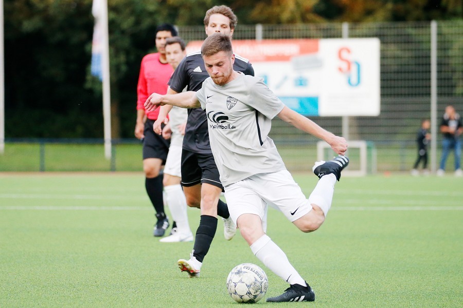TuRa Brüggen vs. SV Lürrip (2021/22)_2