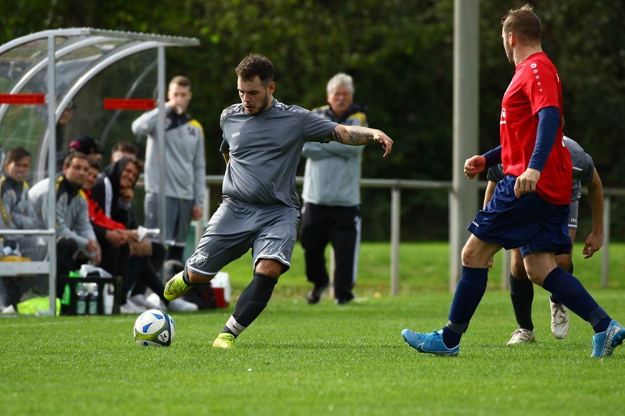 TuS Gellep II vs. SV Thomasstadt Kempen III (2020/21)_18