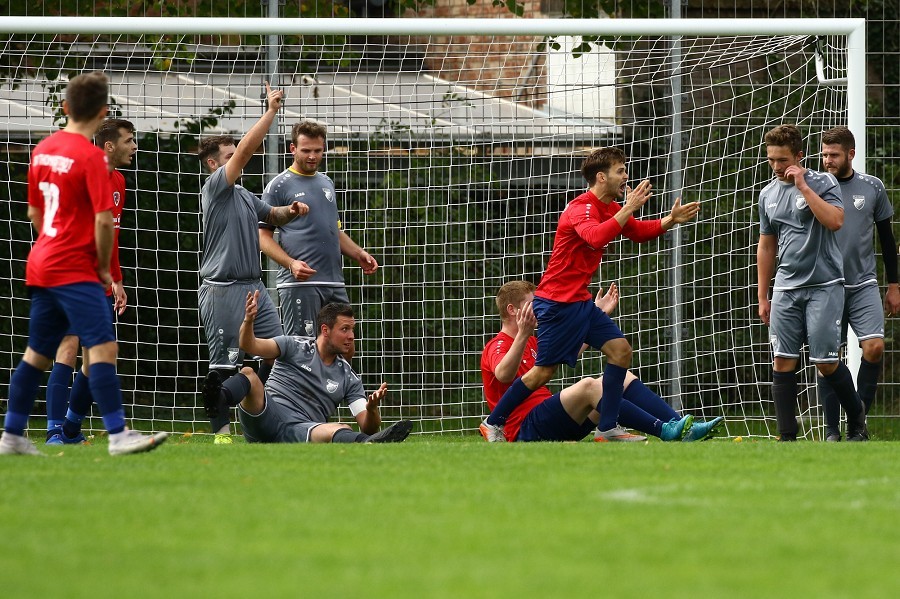 TuS Gellep II vs. SV Thomasstadt Kempen III (2020/21)_22
