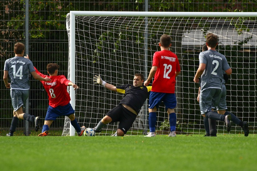 TuS Gellep II vs. SV Thomasstadt Kempen III (2020/21)_26