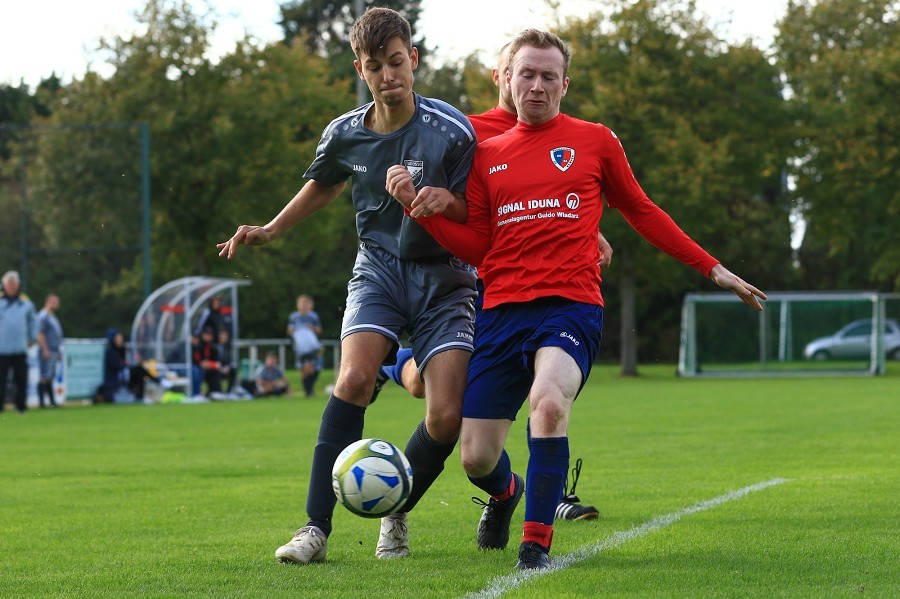 TuS Gellep II vs. SV Thomasstadt Kempen III (2020/21)_40