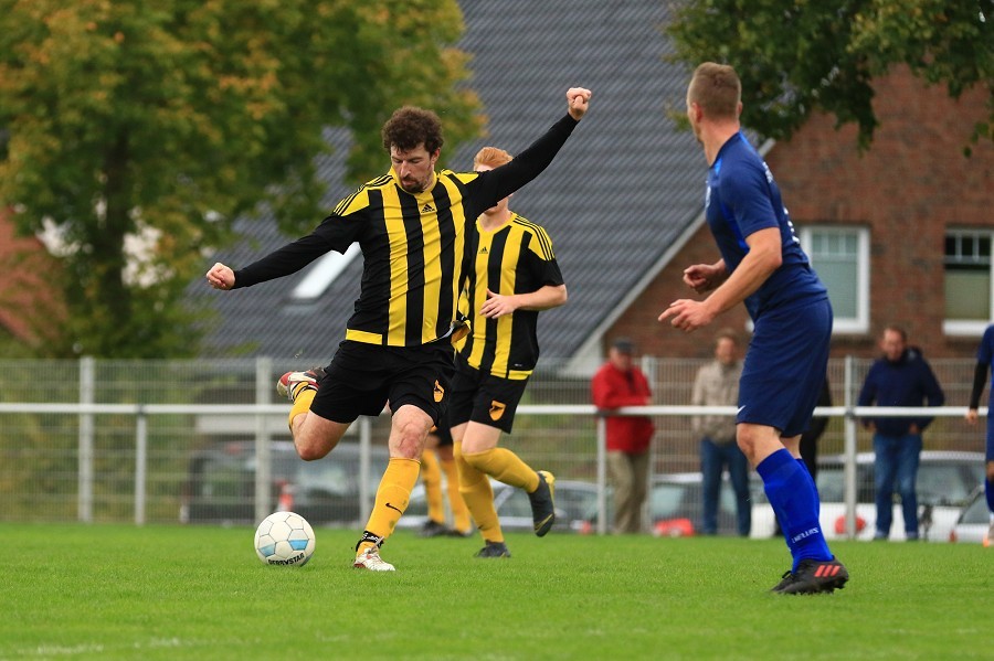 Tus Gellep vs. FC Hellas Krefeld II (2020/21)_38