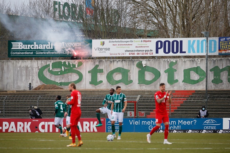 VfB Lübeck vs. FC Viktoria Köln (2020/21)_20