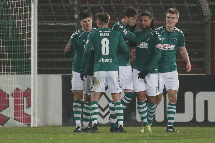 VfB Lübeck vs. Heider SV (2021/22)_14