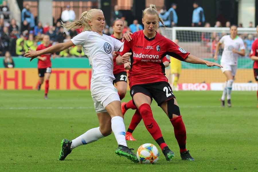 VfL Wolfsburg- SC Freiburg (2018/19)_13