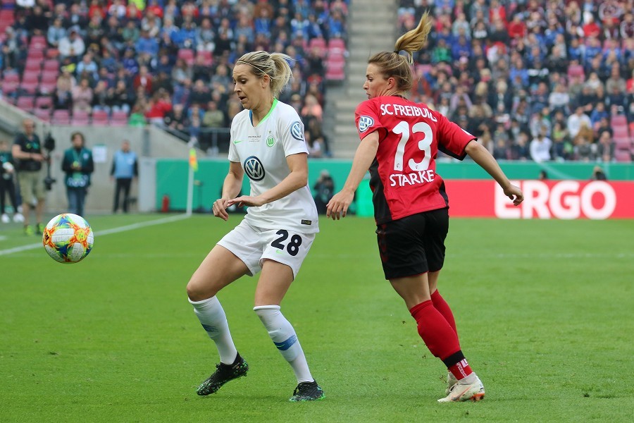 VfL Wolfsburg- SC Freiburg (2018/19)_17