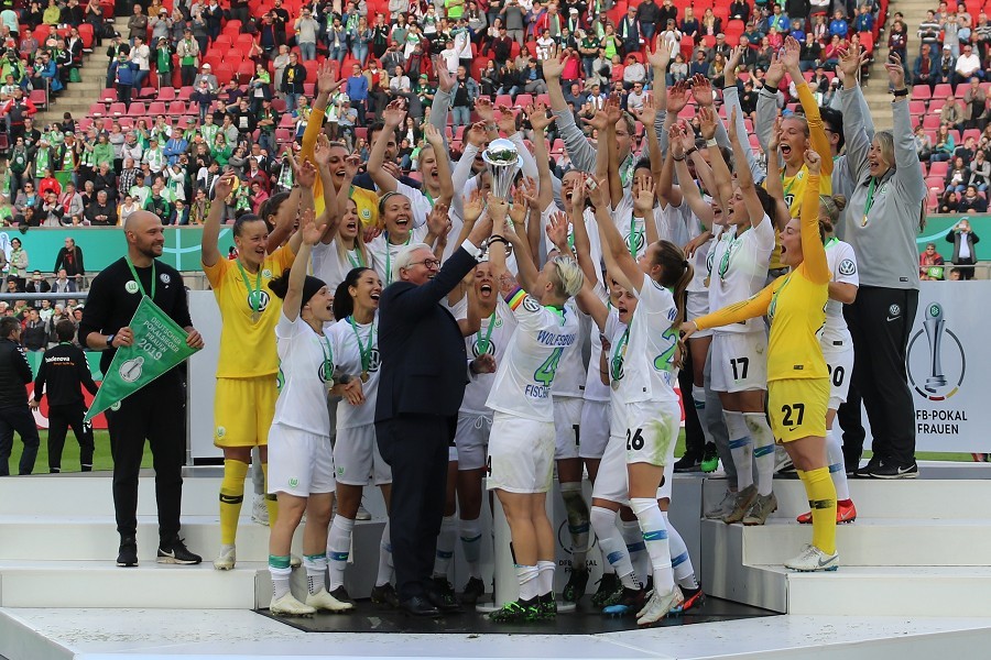 VfL Wolfsburg- SC Freiburg (2018/19)_51