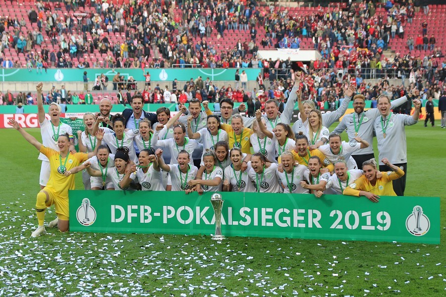 VfL Wolfsburg- SC Freiburg (2018/19)_56