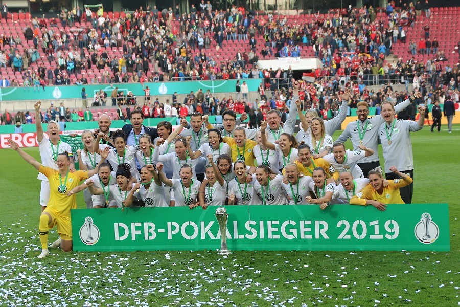 VfL Wolfsburg- SC Freiburg (2018/19)_57