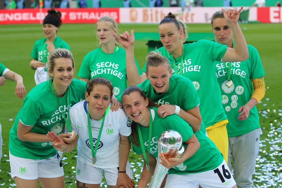 VfL Wolfsburg- SC Freiburg (2018/19)_64