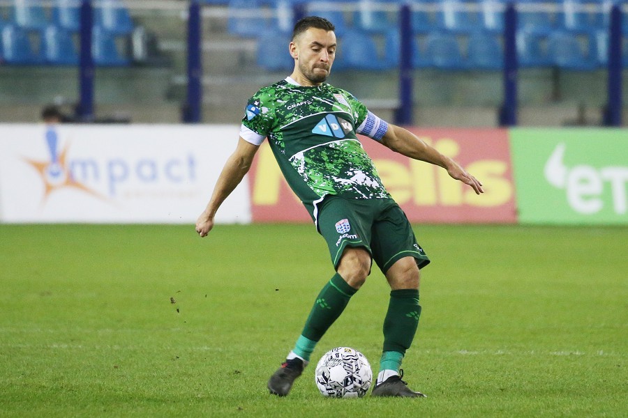 Vitesse Arnheim vs. PEC Zwolle (2021/22)_34