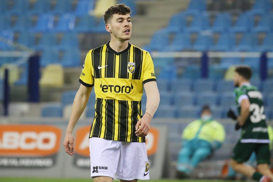Vitesse Arnheim vs. PEC Zwolle (2021/22)_40