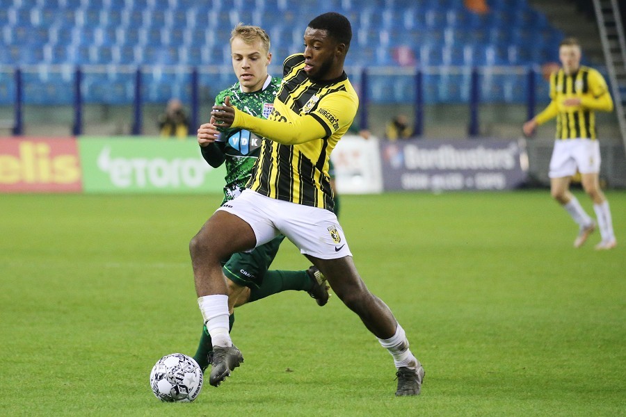 Vitesse Arnheim vs. PEC Zwolle (2021/22)_41
