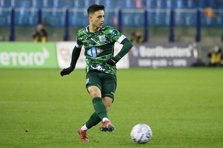 Vitesse Arnheim vs. PEC Zwolle (2021/22)_51