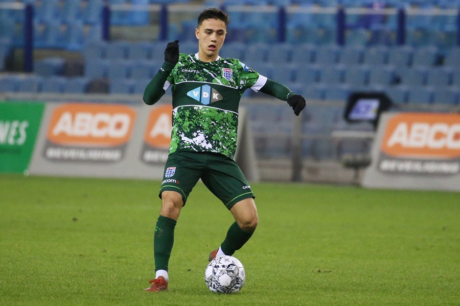 Vitesse Arnheim vs. PEC Zwolle (2021/22)_52