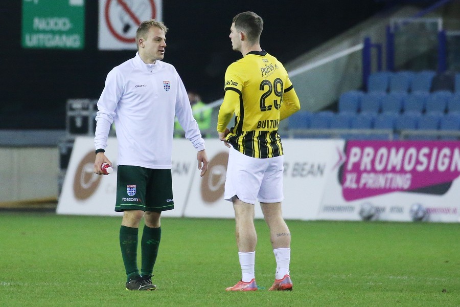 Vitesse Arnheim vs. PEC Zwolle (2021/22)_56
