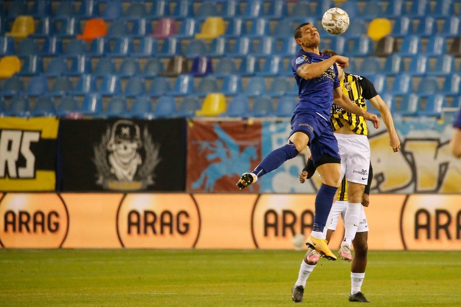 Vitesse Arnheim vs. VVV Venlo (2020/21)_11