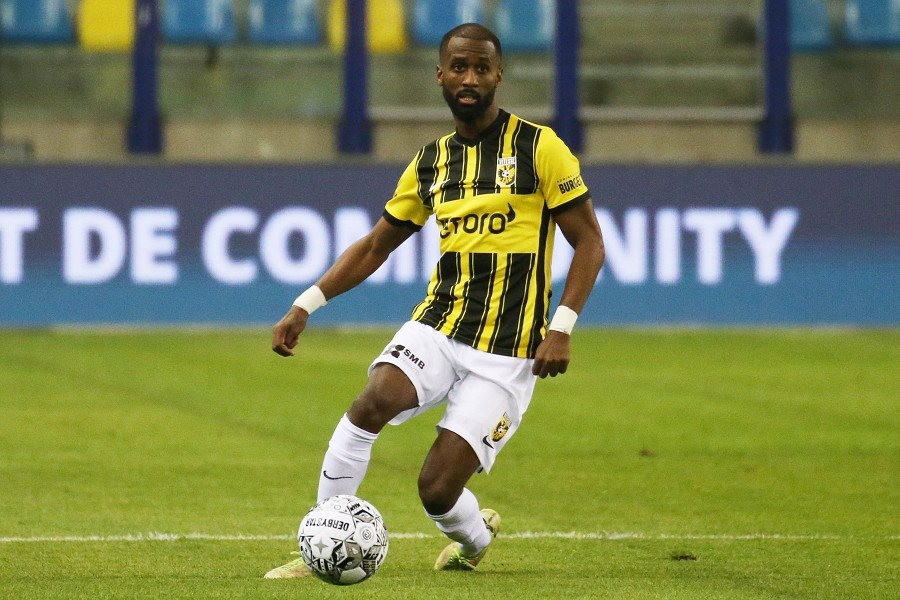 Vitesse vs. DVS´33 Ermelo (2021/22)_14