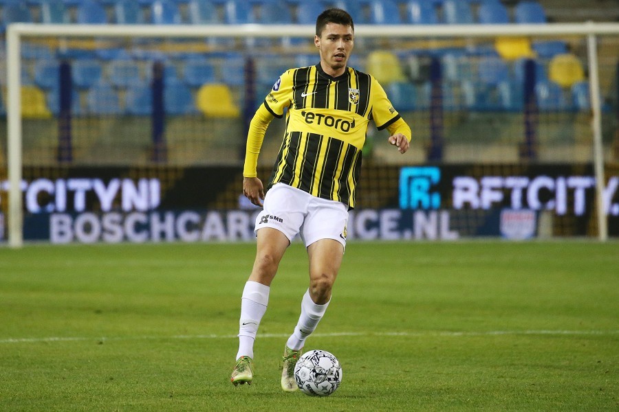 Vitesse vs. DVS´33 Ermelo (2021/22)_22