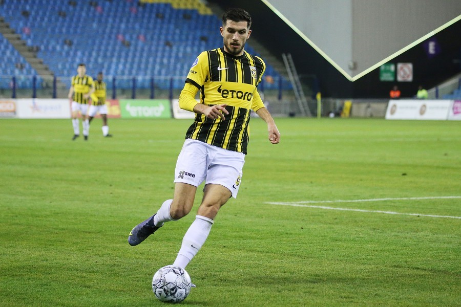 Vitesse vs. DVS´33 Ermelo (2021/22)_29