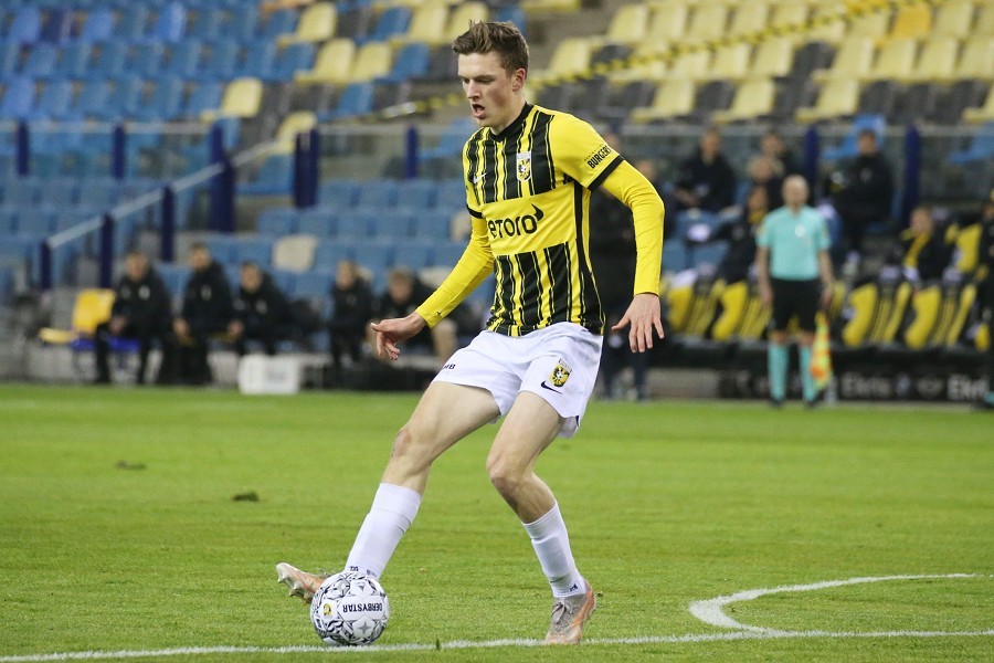 Vitesse vs. DVS´33 Ermelo (2021/22)_7