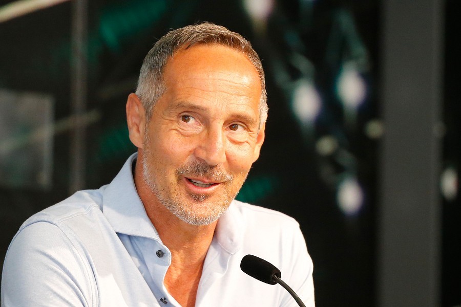 Vorstellung Adi Hütter (02.07.2021)_14