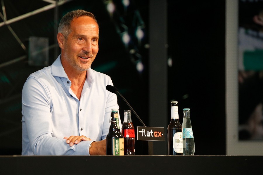 Vorstellung Adi Hütter (02.07.2021)_15