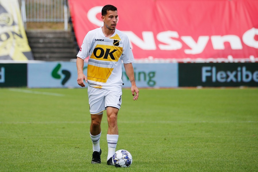 VVV Venlo vs. NAC Breda (2021/22)_11