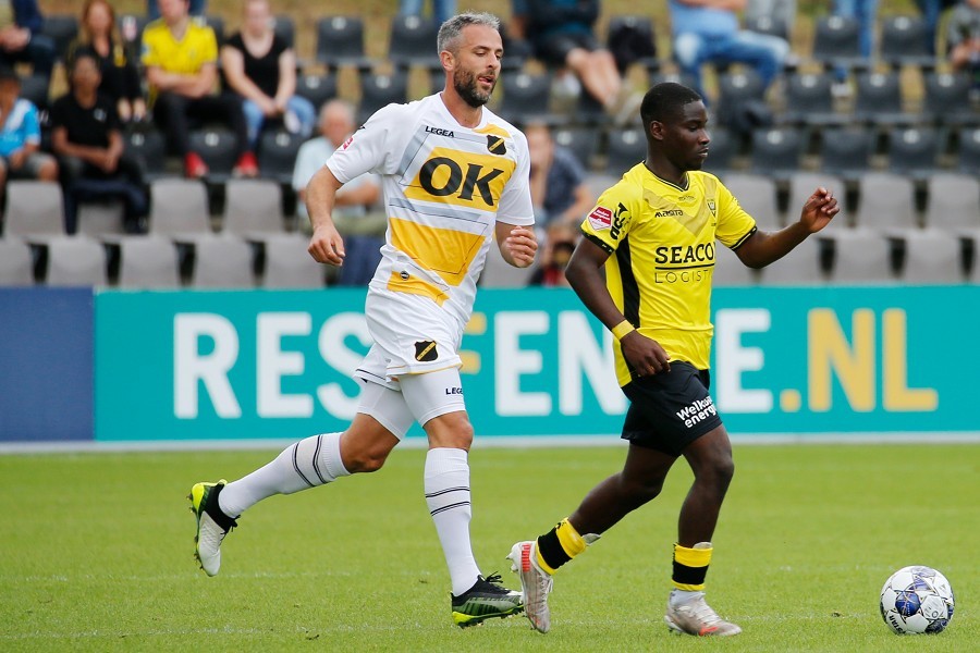 VVV Venlo vs. NAC Breda (2021/22)_16