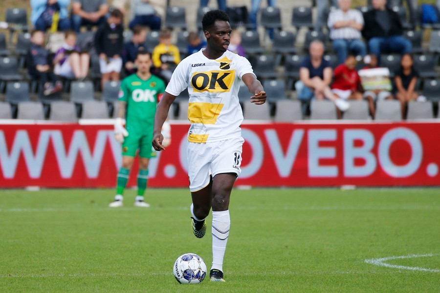 VVV Venlo vs. NAC Breda (2021/22)_19