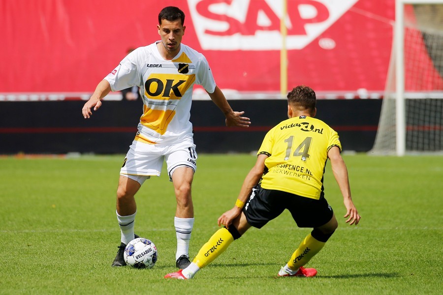 VVV Venlo vs. NAC Breda (2021/22)_6